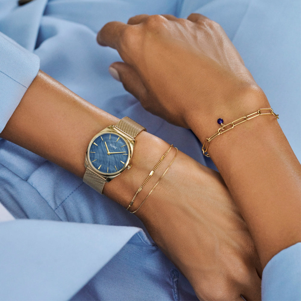 Féroce Petite Gold Colour by Iris Mittenaere - Watch on wrist