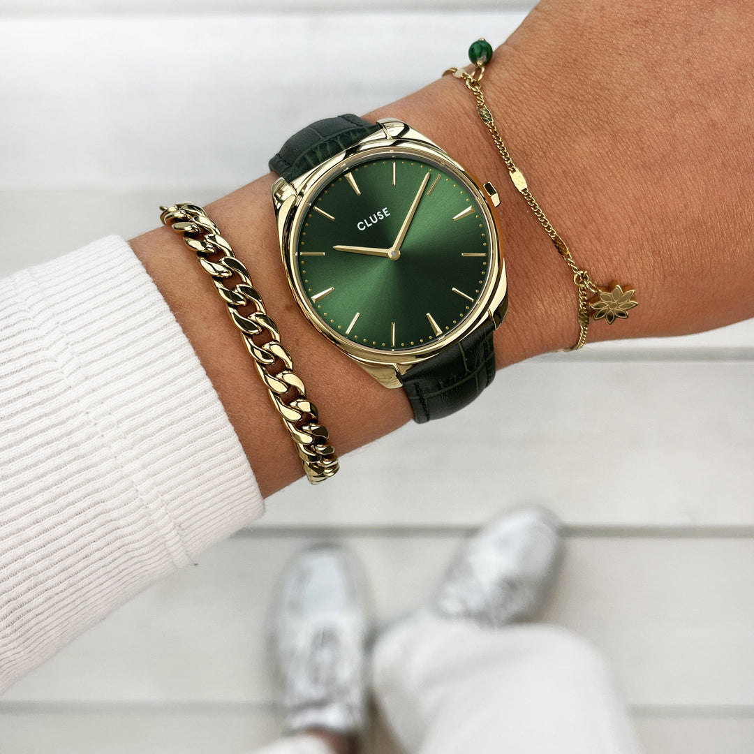 CLUSE Essentielle Bracelet Daisy Green, Gold Colour CB13334 - Chain bracelet on wrist